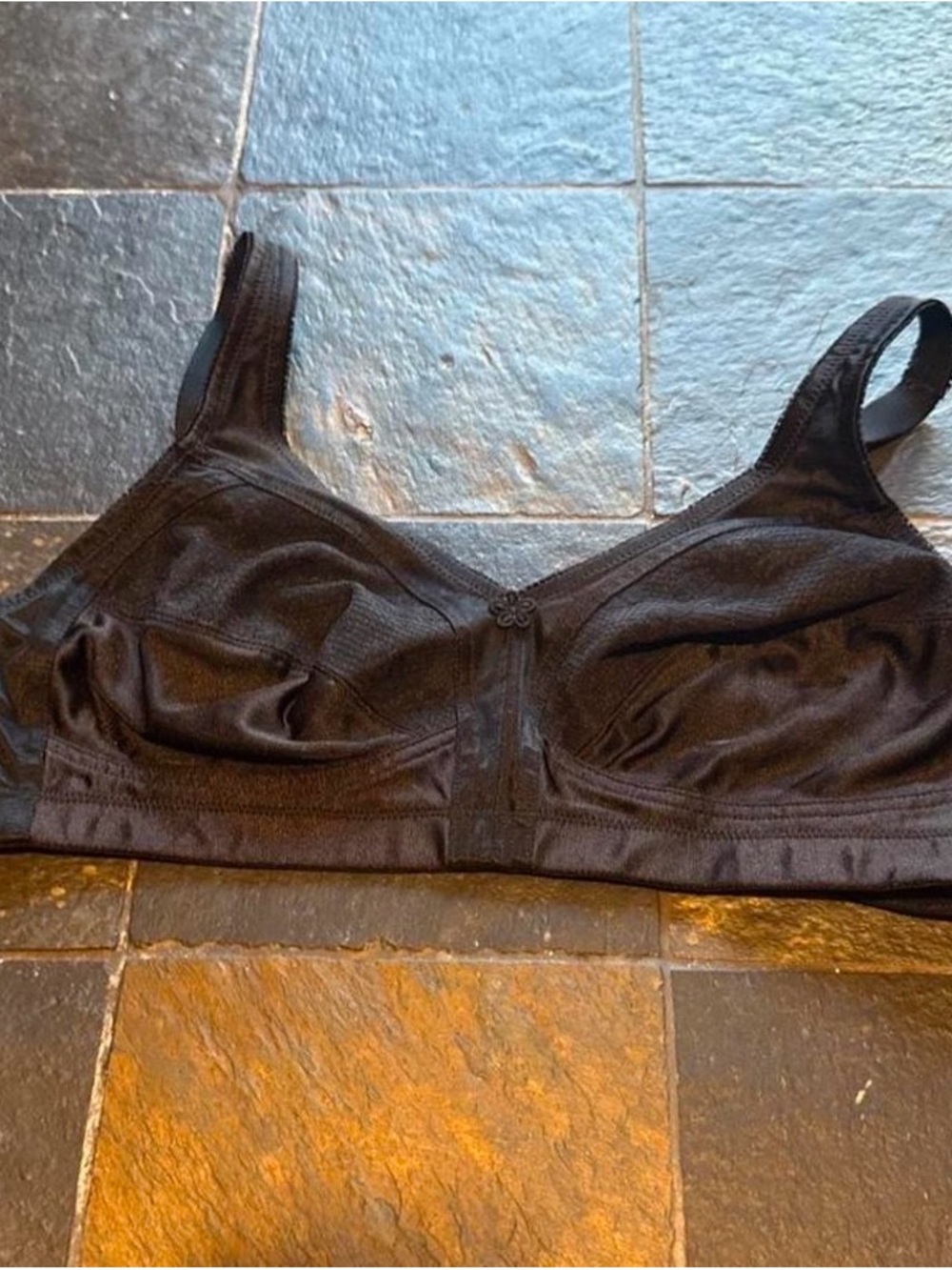 Everyday Wireless Support Bra in Black